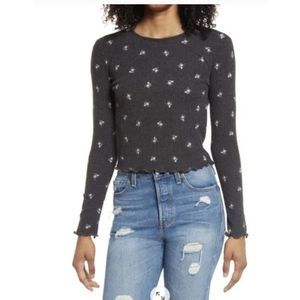 La La Land Creative Co Ribbed Floral Cropped Top in Gray NWT‎ Size Medium